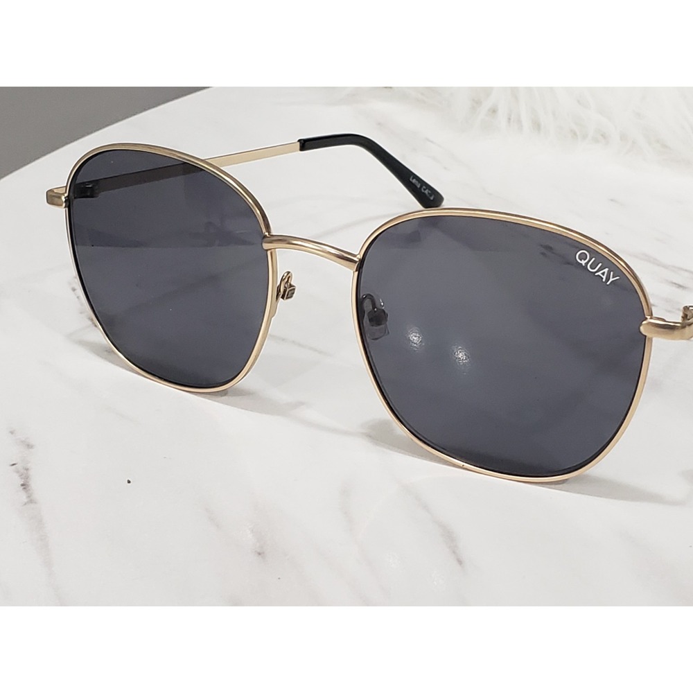 QUAY AUSTRALIA Sunglasses JEZABELL 126 Womens Gold Gray Square Oversized